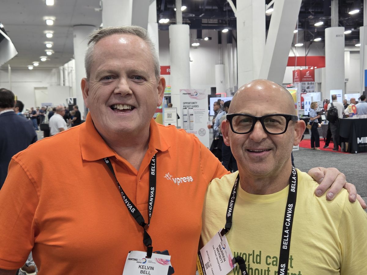 Kelvin Bell with a visitor on the show floor